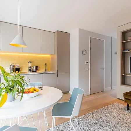 Bold City Apartment *